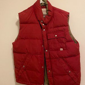 Keep Warm and Stylish in This Abercrombie & Fitch Red Puffer Vest!